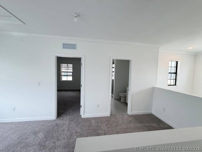 Building Photo - 10676 NW Wilgrove Lane