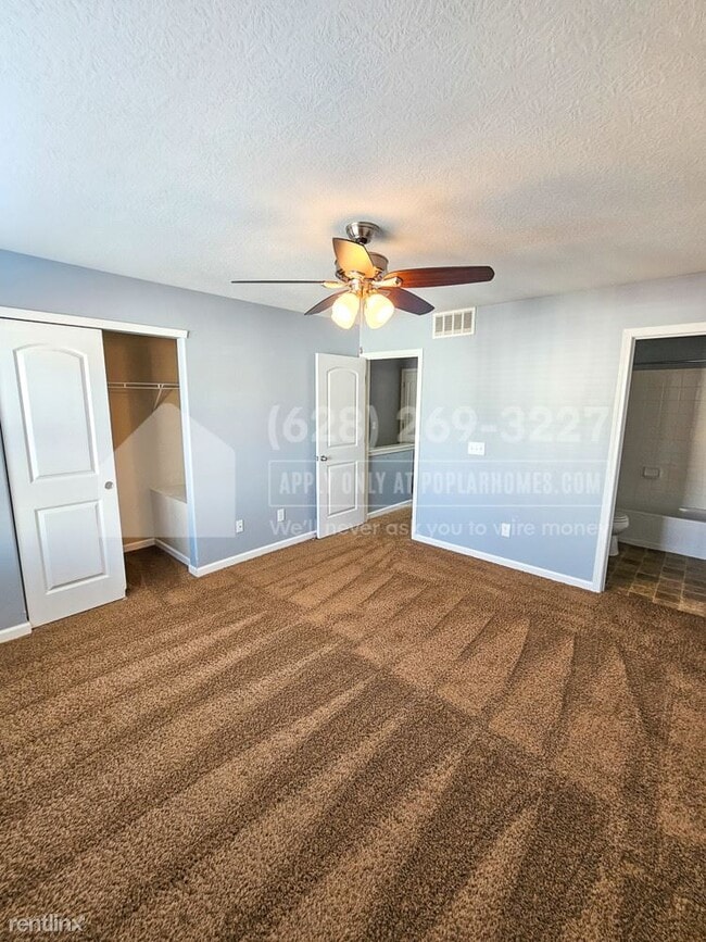 Building Photo - 2 br, 3 bath Townhome - 5927 Winberry Cree...