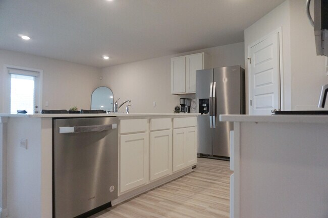 Building Photo - 4703 Airmen Dr