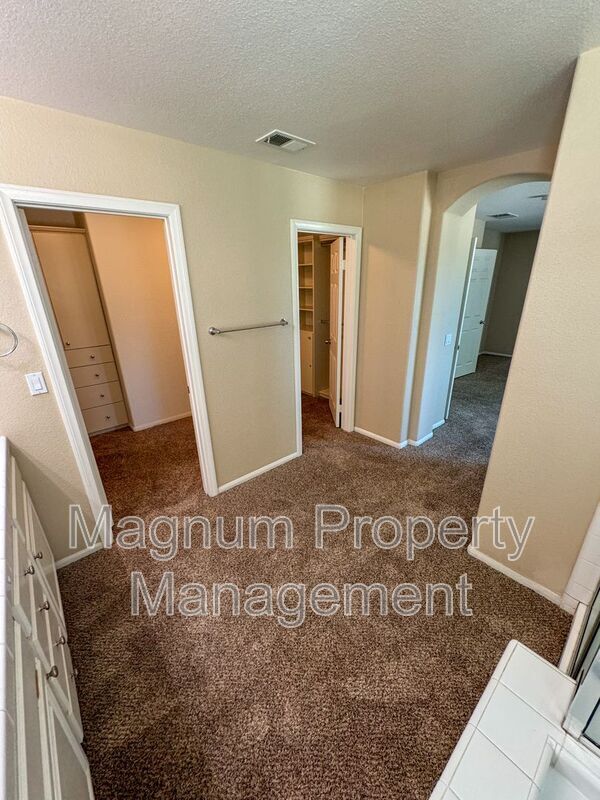 Building Photo - 31486 Pennant Ct