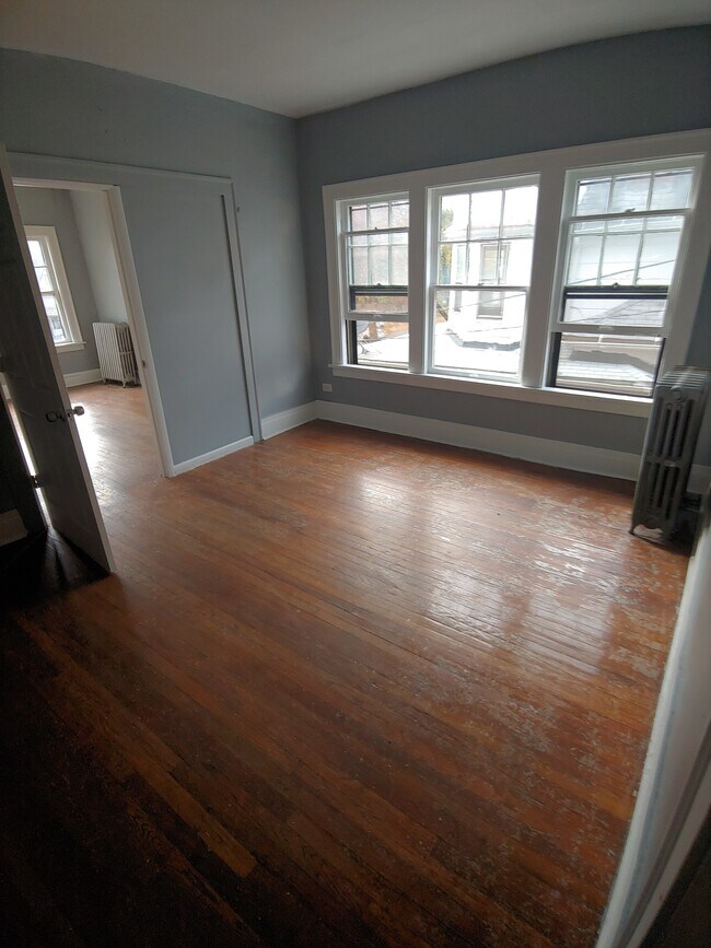 Building Photo - 3308 Archwood Ave