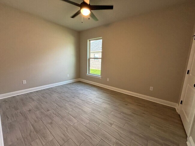 Building Photo - BRAND NEW 4 BEDROOM NORTH BOSSIER HOME