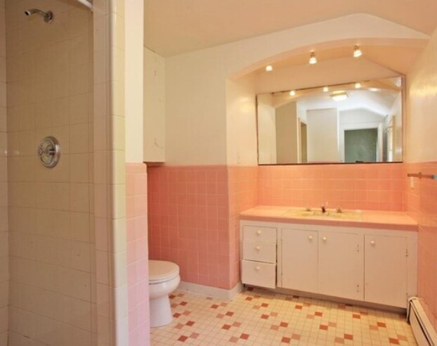 Master Bathroom - 1 N Sawyer Hill Rd