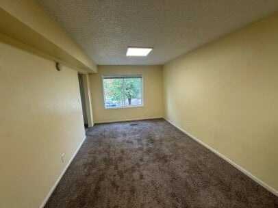 Building Photo - "Charming 5-Bed Home on Grand Ave: Spacious Living with 2.5 Baths in Heart of St. Paul!"