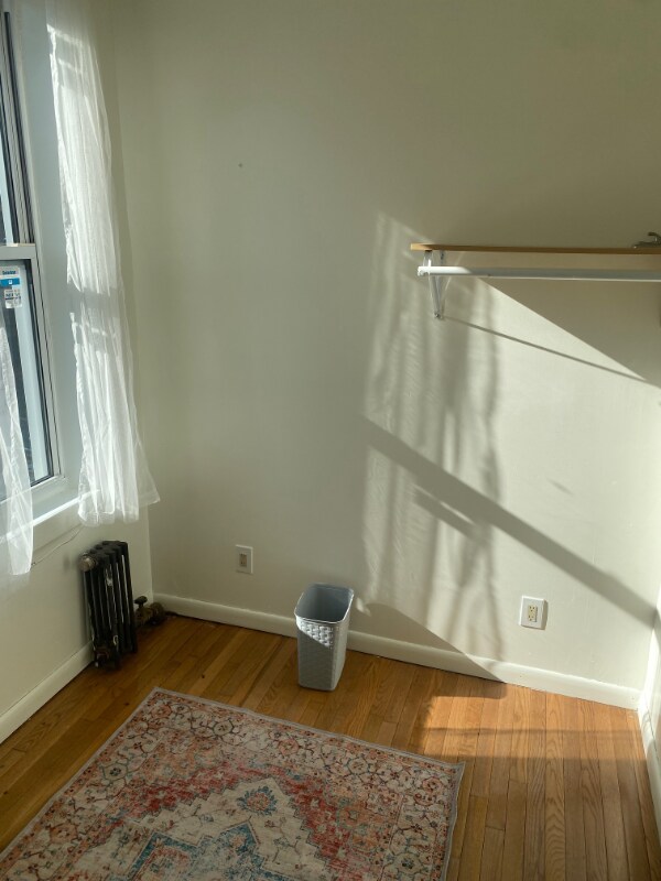 Building Photo - 939 Putnam Ave