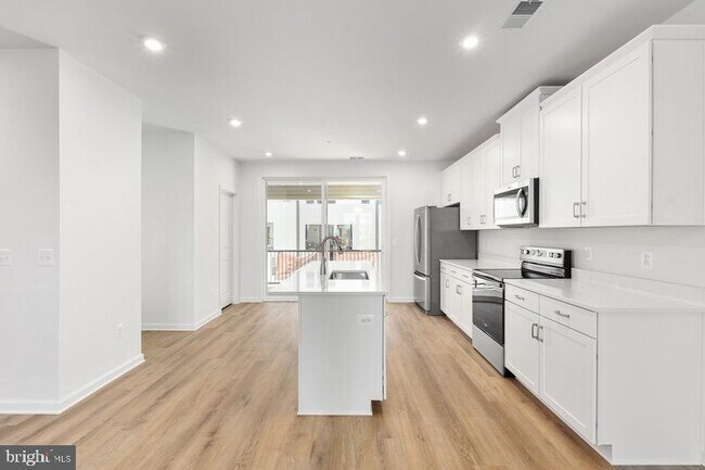 Building Photo - 2514 Neabsco Common Pl