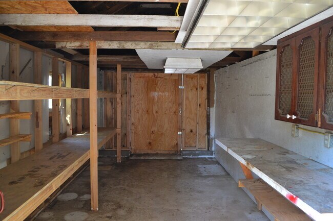 Building Photo - Nice and previously remodeled 2 bedroom w/ detached 3rd bedroom, carport & storage garage in Clay...