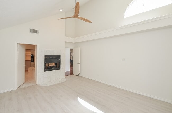 Building Photo - 12707 Sandri Ln