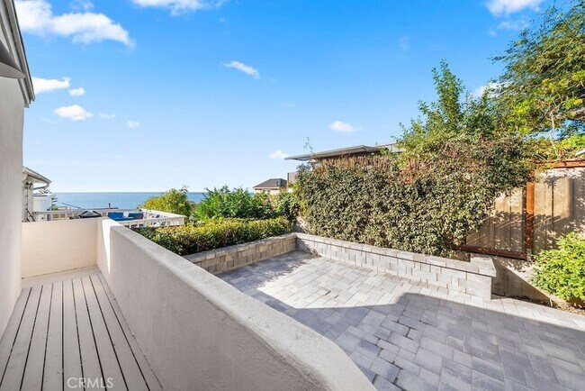 Building Photo - 170 McAulay Pl