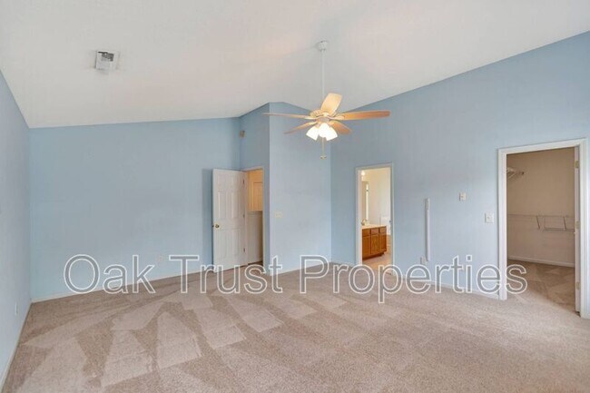 Building Photo - 117 Broken Branch Dr