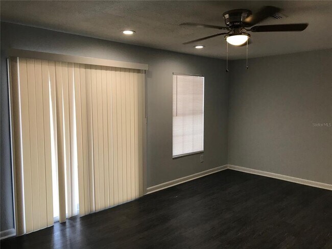 Building Photo - 11141 Essex Ridge Ct