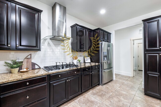 Building Photo - 1632 N Broadbent Ln