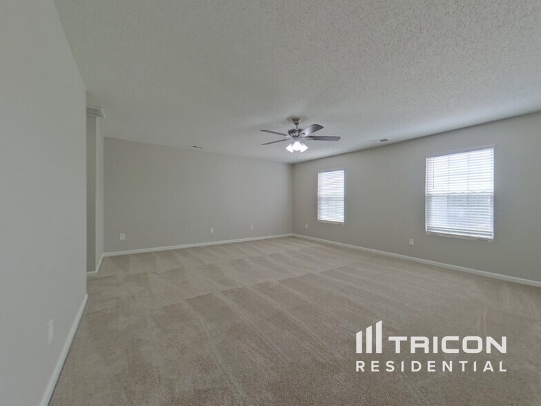 Building Photo - 2203 Ballingarry Dr