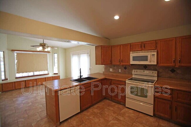 Building Photo - 4407 W Kimberly Way