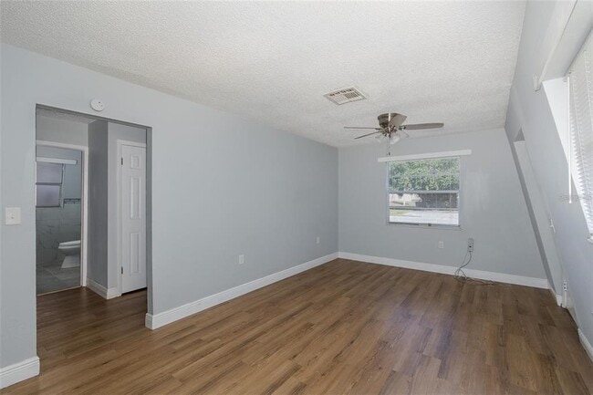 Building Photo - 5750 Virginia Ave