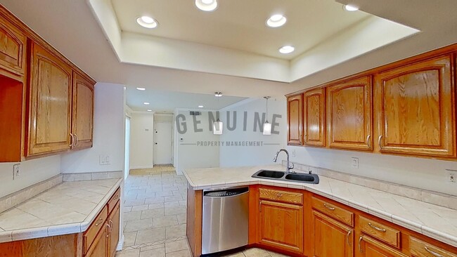 Building Photo - Wonderful 3 Bedroom Townhouse in Laguna Hi...