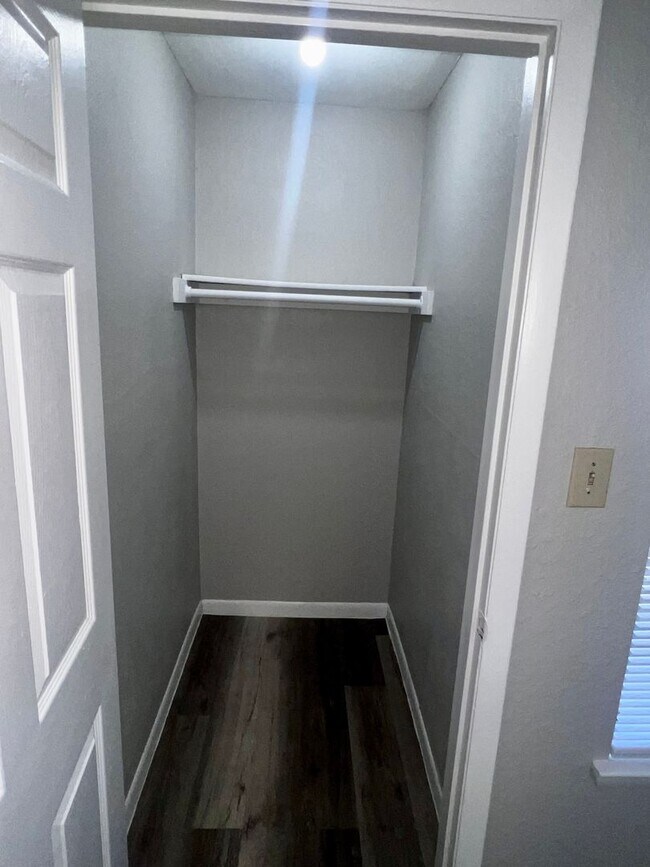 Building Photo - 4355 Perkinshire Ln
