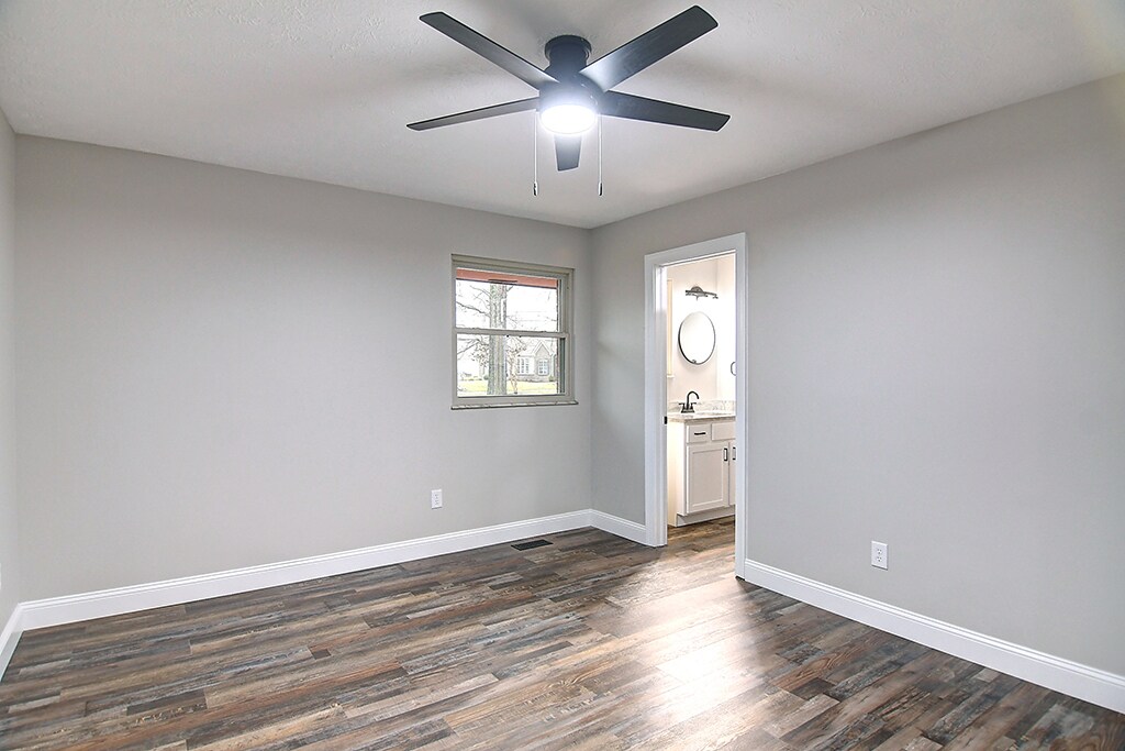 Building Photo - 1209 Nutwood Dr