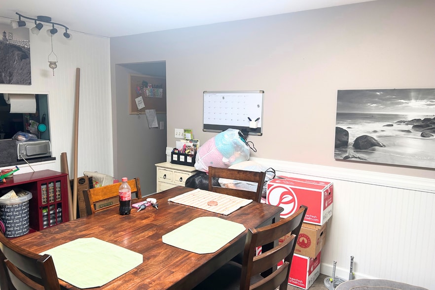 Building Photo - 2822 S Main Ave