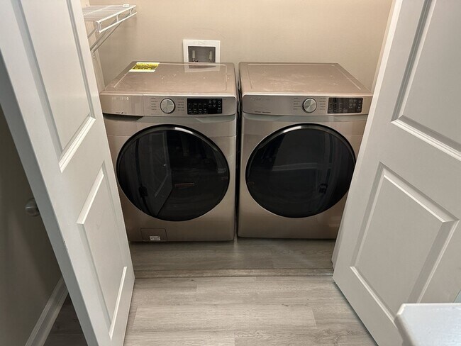 Building Photo - 48 Bellasera Wy