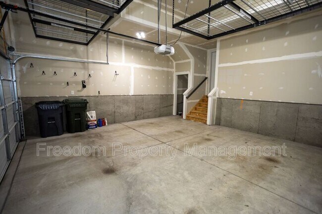 Building Photo - 17137 Branched Oak Rd