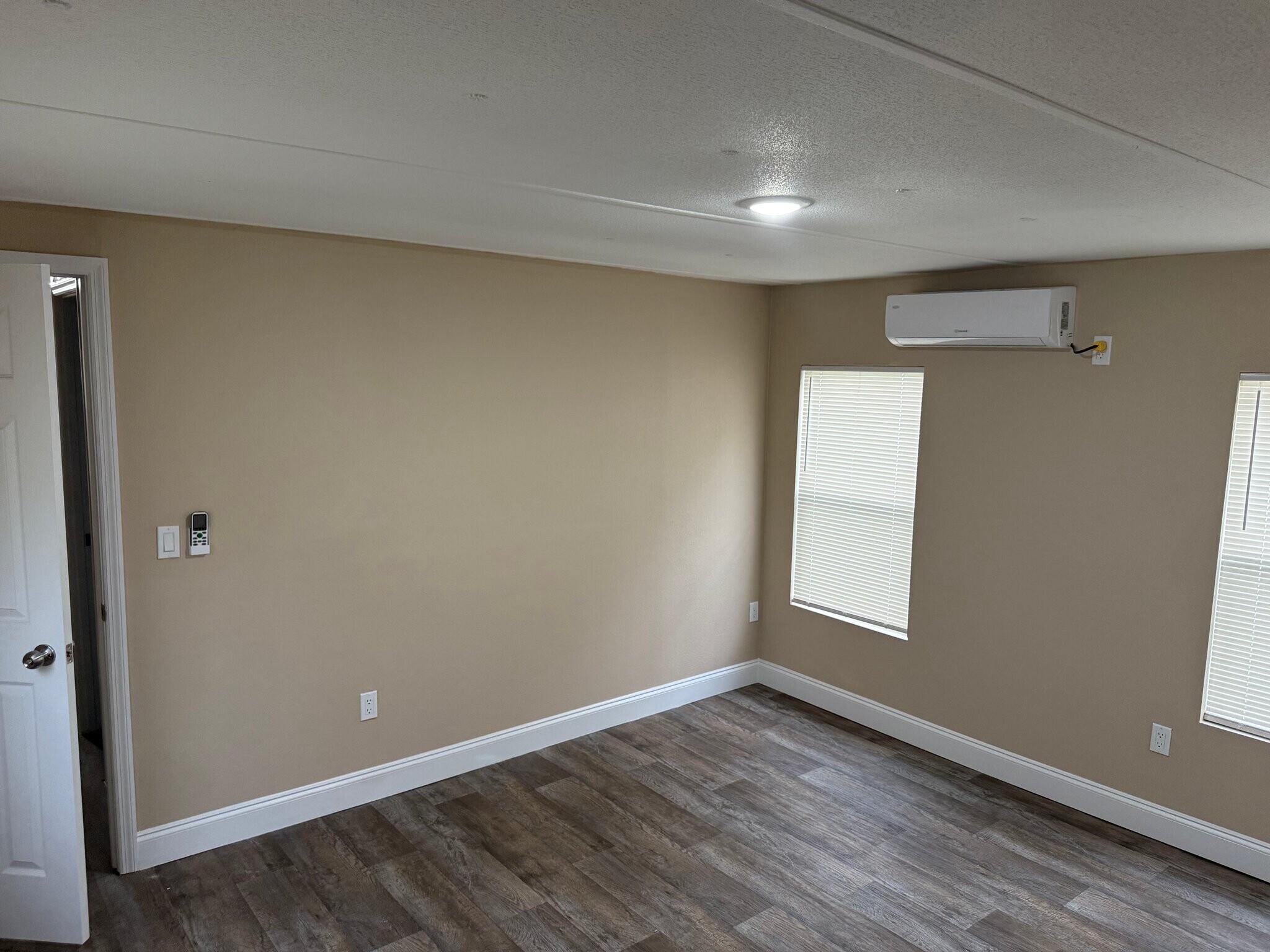 Building Photo - 8536 Honeywell Rd