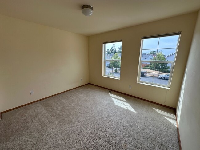 Building Photo - 1436 Packwood Ave