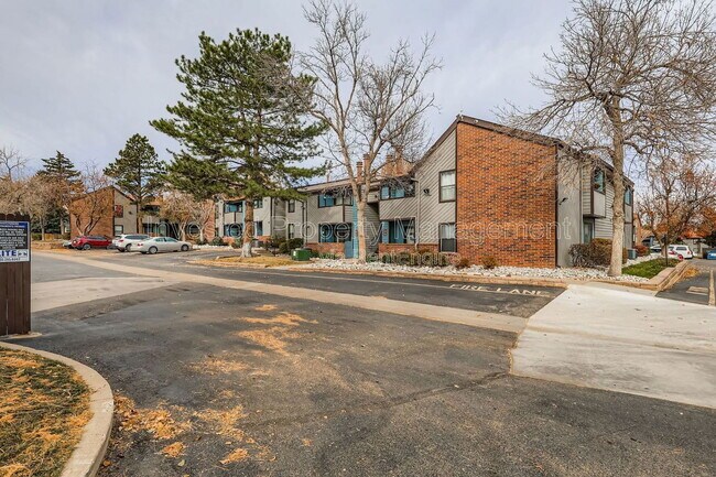 Building Photo - 11913 E Harvard Ave