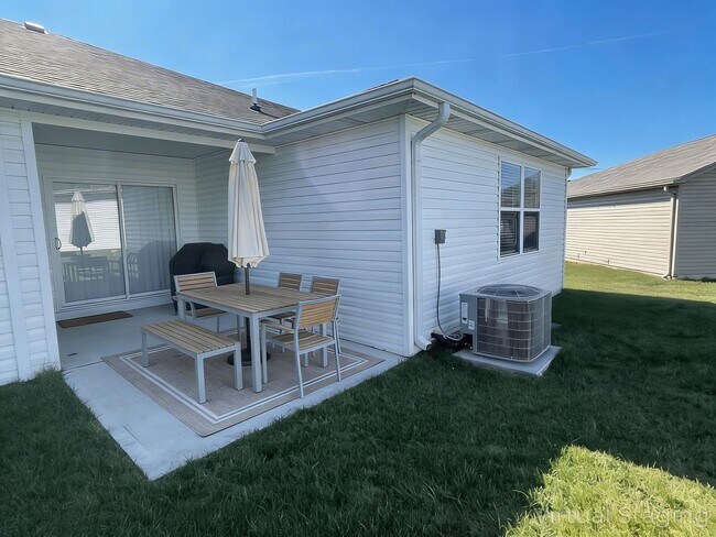 Building Photo - Luxury Lake Living Starts Here – Brand-New 2 Bed, 2 Bath Duplex in Kimberling City