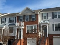 Building Photo - 1379 Thornborough Dr