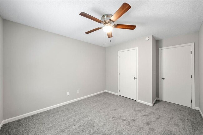 Building Photo - 112 Woodberry Ct