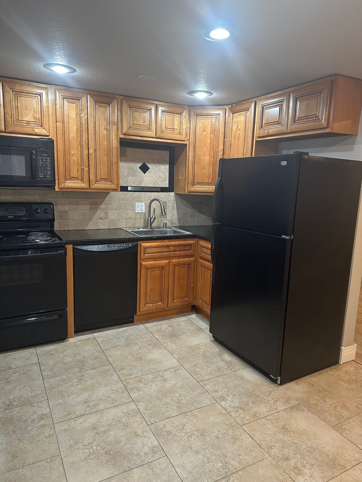 Building Photo - 10541 W 7th Pl