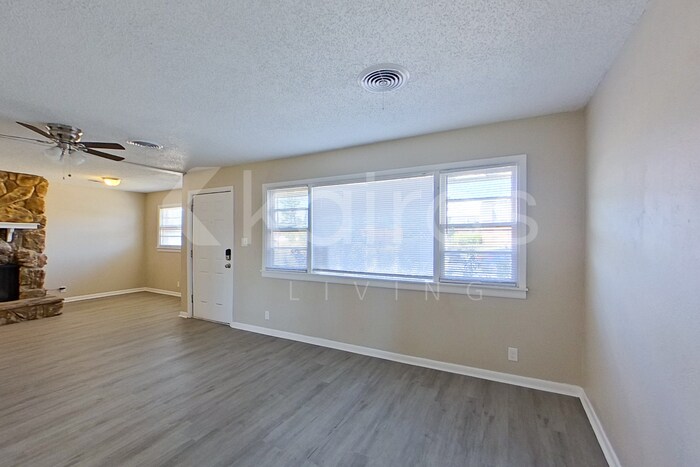 Building Photo - 1509 Bell St