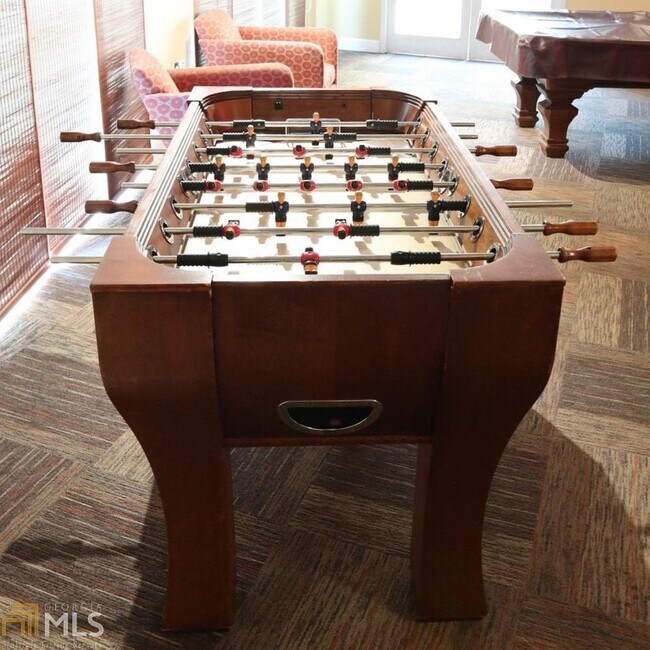 Building Photo - 10 Perimeter Summit Blvd