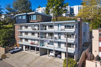 Building Photo - Dexter Apartments