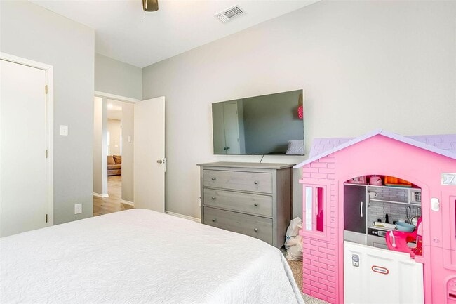 Building Photo - Great 4 Bed, 2 Bath in South Arlington- Mansfield ISD-  76001