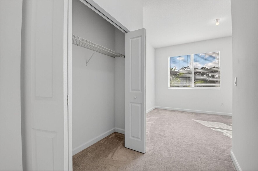 Building Photo - 4645 Meyerson Pl