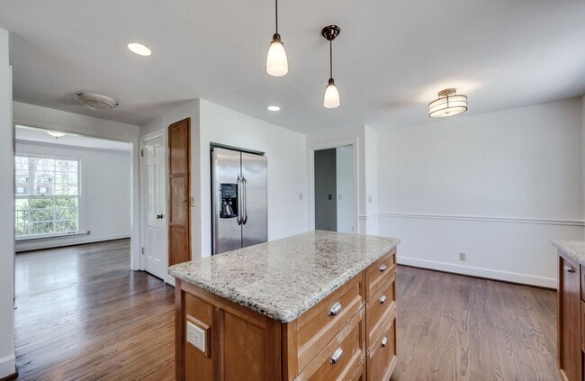 Building Photo - 795 Greeley Dr