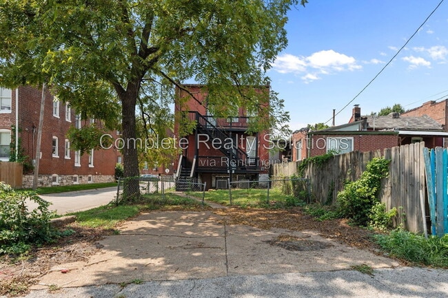 Building Photo - 2928 Texas Ave