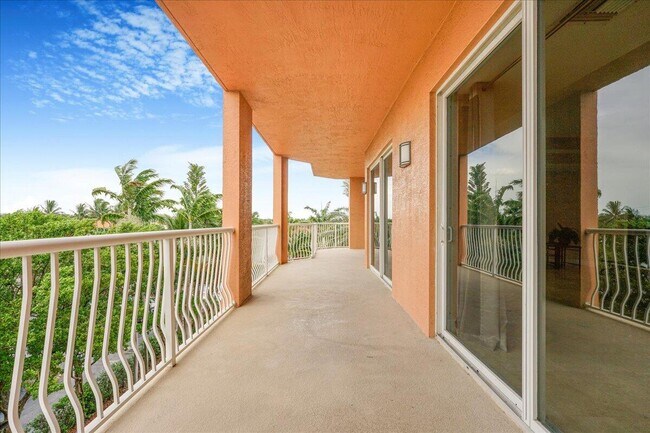 Building Photo - 1395 S Ocean Blvd
