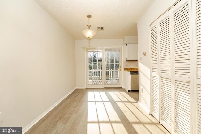 Building Photo - 19 Clipper Ct