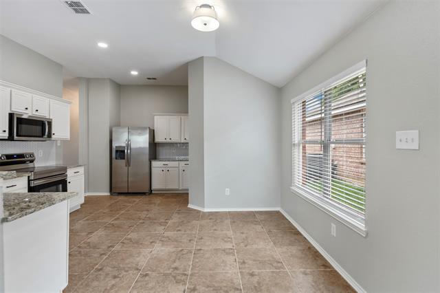 Building Photo - 10905 Fawn Valley Dr