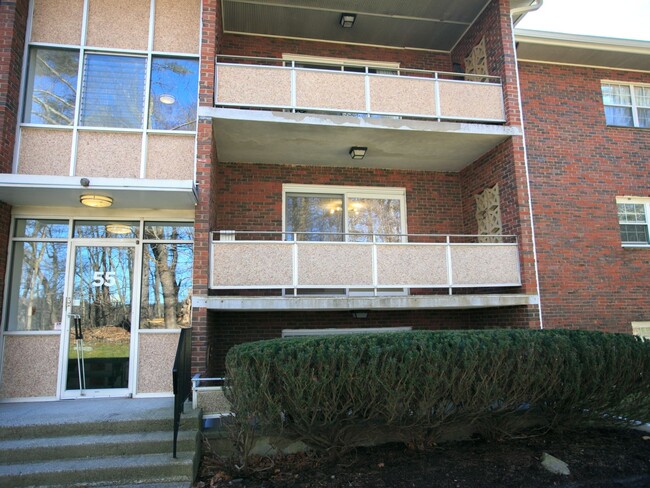 Primary Photo - 2 Bedroom Condo in Waltham