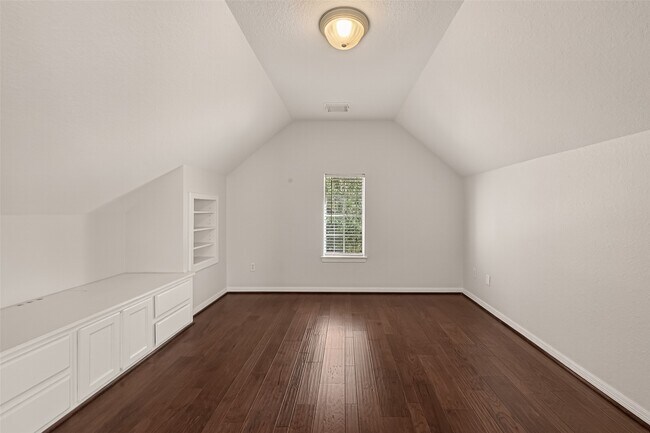 Building Photo - 8110 Clearwater Crossing