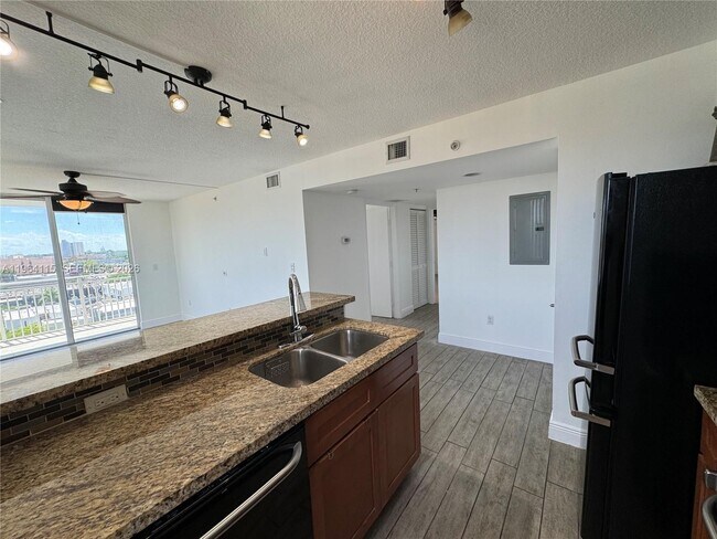 Building Photo - 219 NW 12th Ave