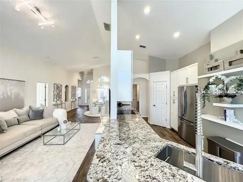 Building Photo - 879 Oak Chase Dr