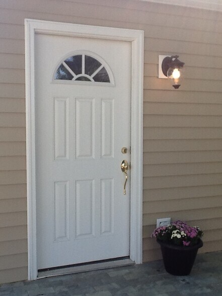 Entrance - 206 Harrington Avenue