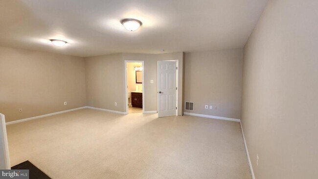 Building Photo - 14773 Truitt Farm Dr