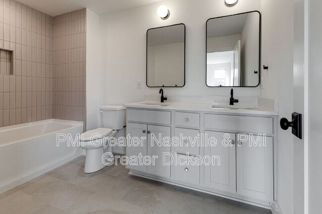 Building Photo - 539 Midnight Way