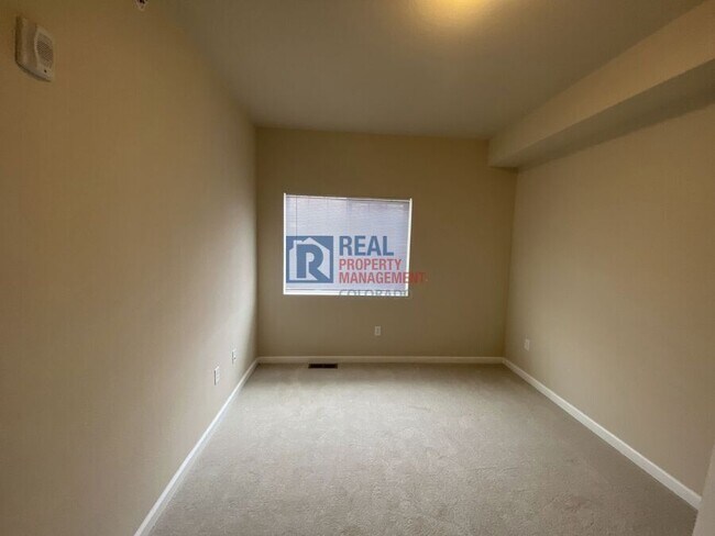 Building Photo - 875 E 78th Ave